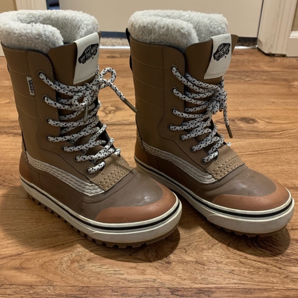 Vans Snow Boots